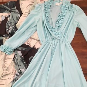 Trades ❌Vintage blue ruffle dress